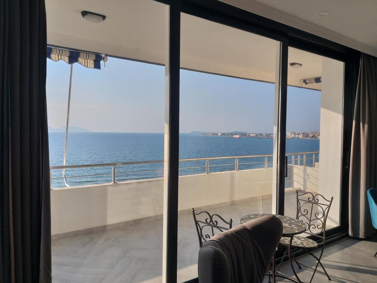Sea Dream Apartment Vlorë Esterno foto
